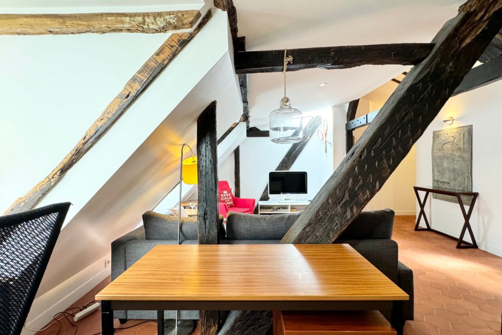appartement-2pieces-75004-a-Paris-104166-274576803034