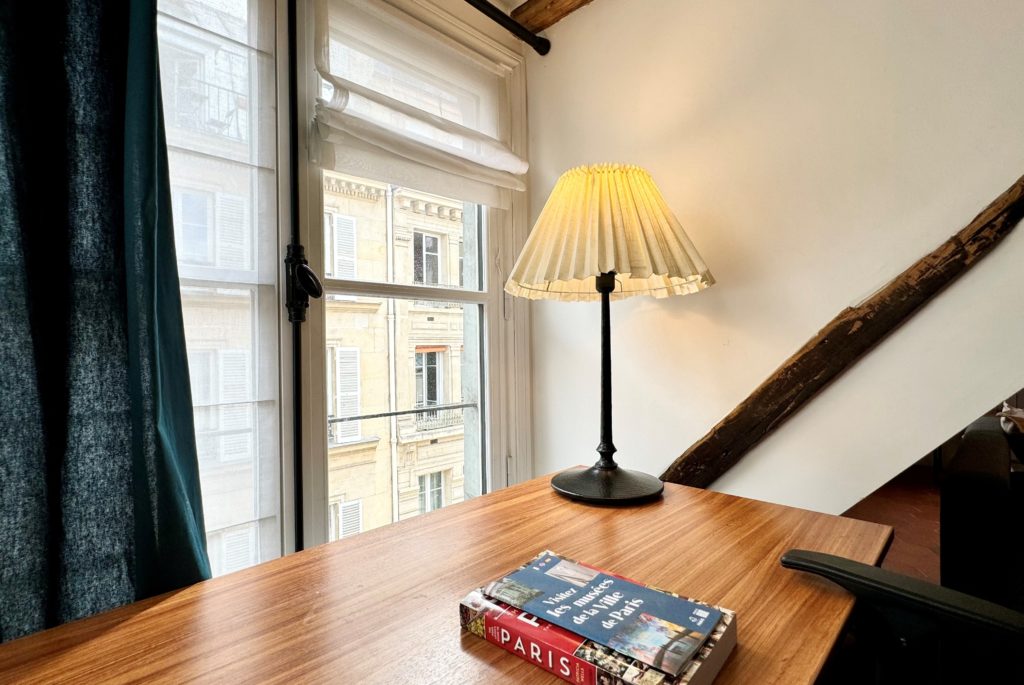 appartement-2pieces-75004-a-Paris-104166-274576803042