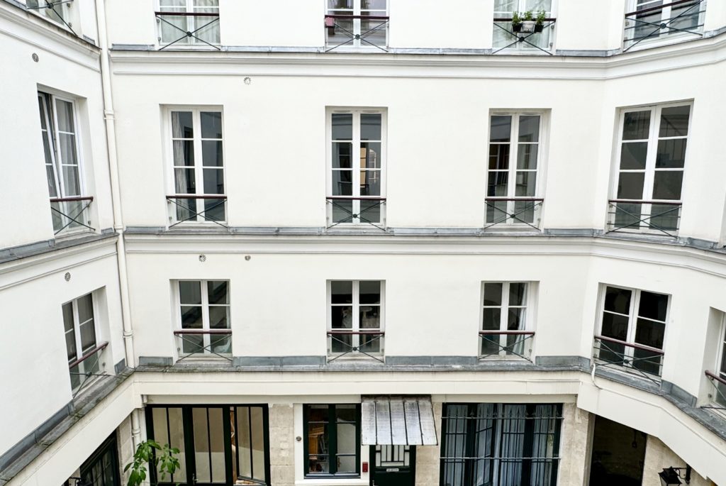 appartement-2pieces-75010-a-Paris-110077-272674482398