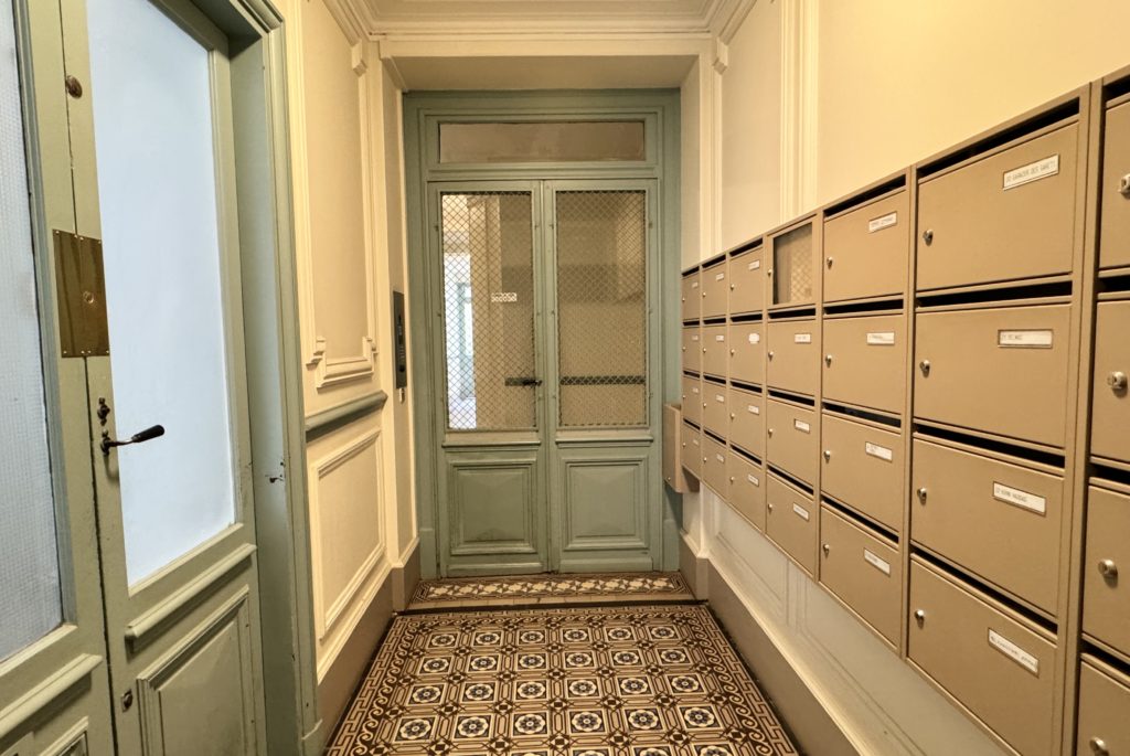 appartement-2pieces-75017-a-Paris-117499-279838682305
