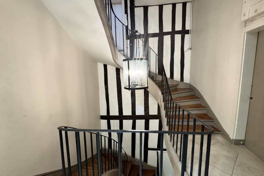 appartement-2pieces-75004-a-Paris-104166-274588319988