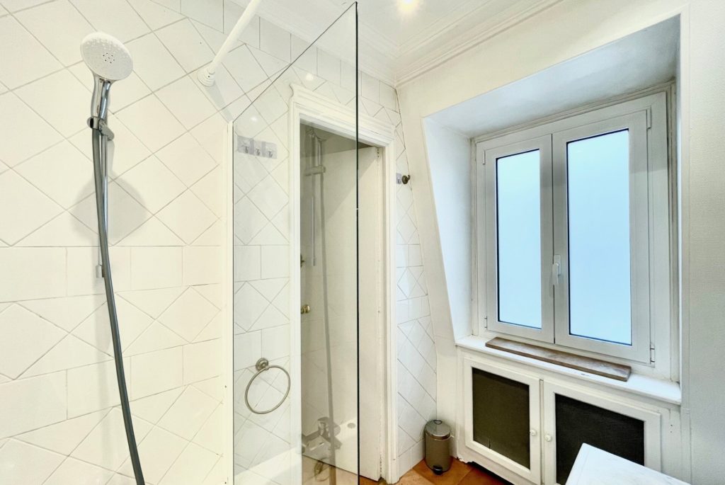 appartement-4pieces-75007-a-Paris-307388-275148991683