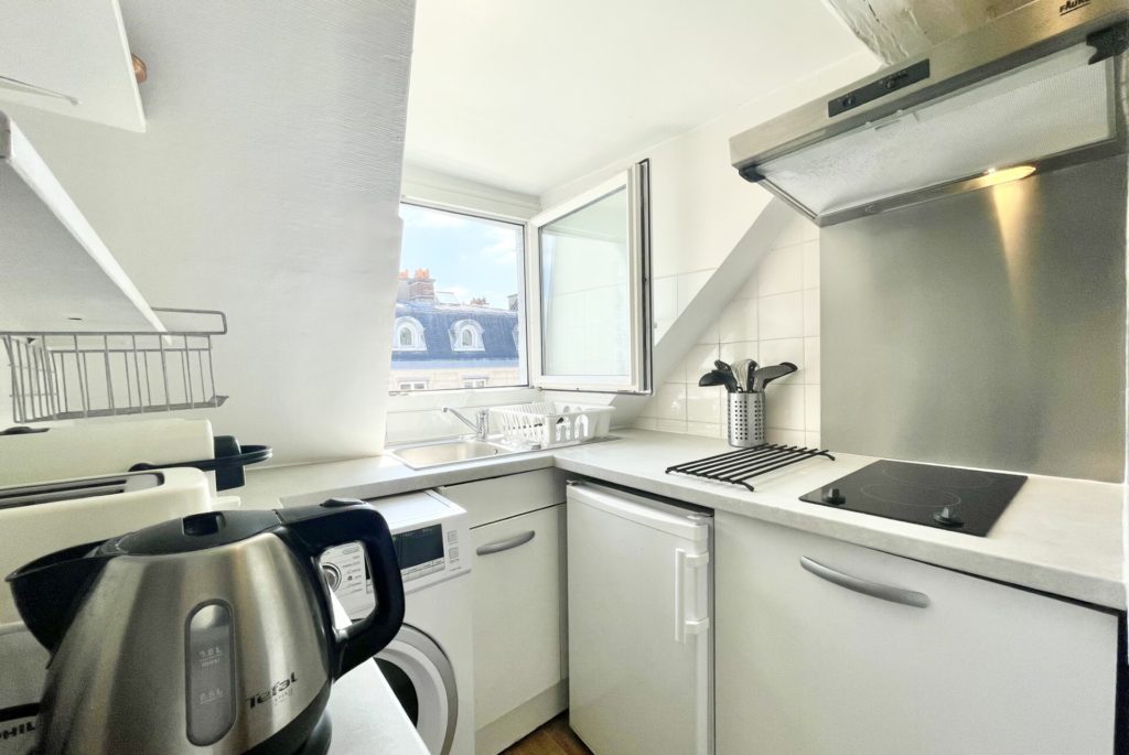 Location Appartement Meublé - 2 pièces - 30 m² - Grands Boulevards - Lafayette - 75002 Paris - 102180-7
