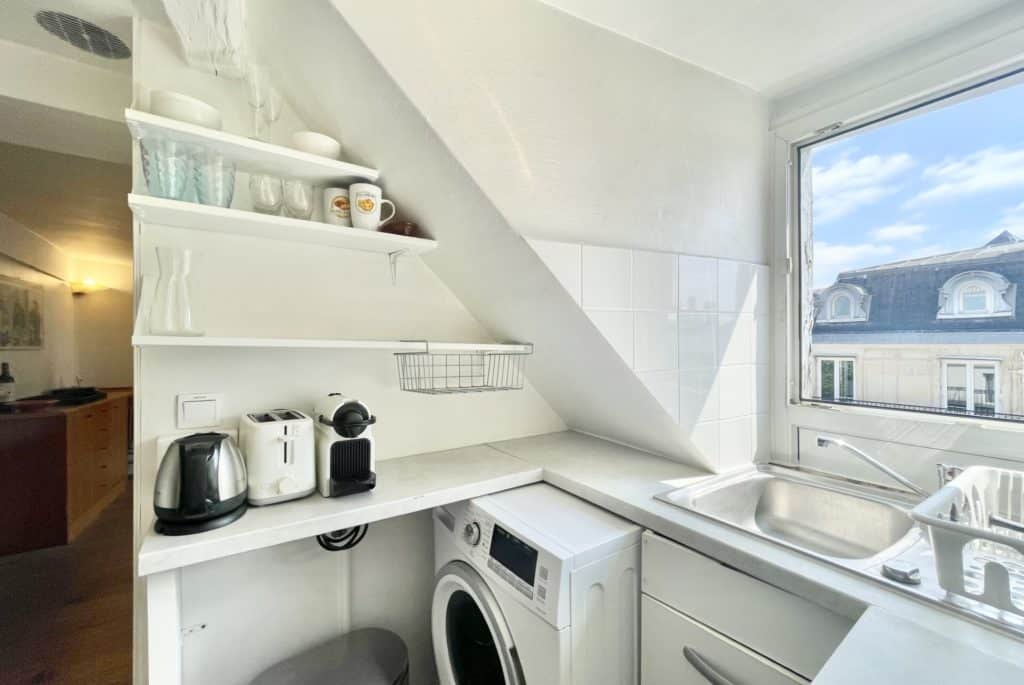 Location Appartement Meublé - 2 pièces - 30 m² - Grands Boulevards - Lafayette - 75002 Paris - 102180-5