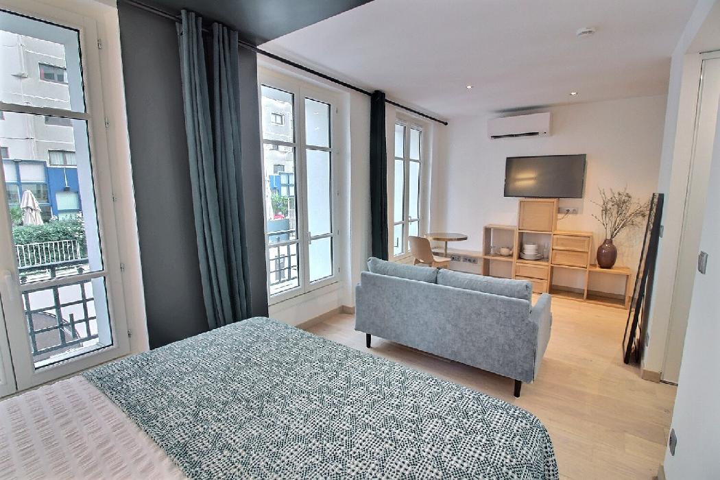 Furnished apartment - 1 room - 25 sqm - Montmartre - Pigalle - 75018 Paris - S18922-9