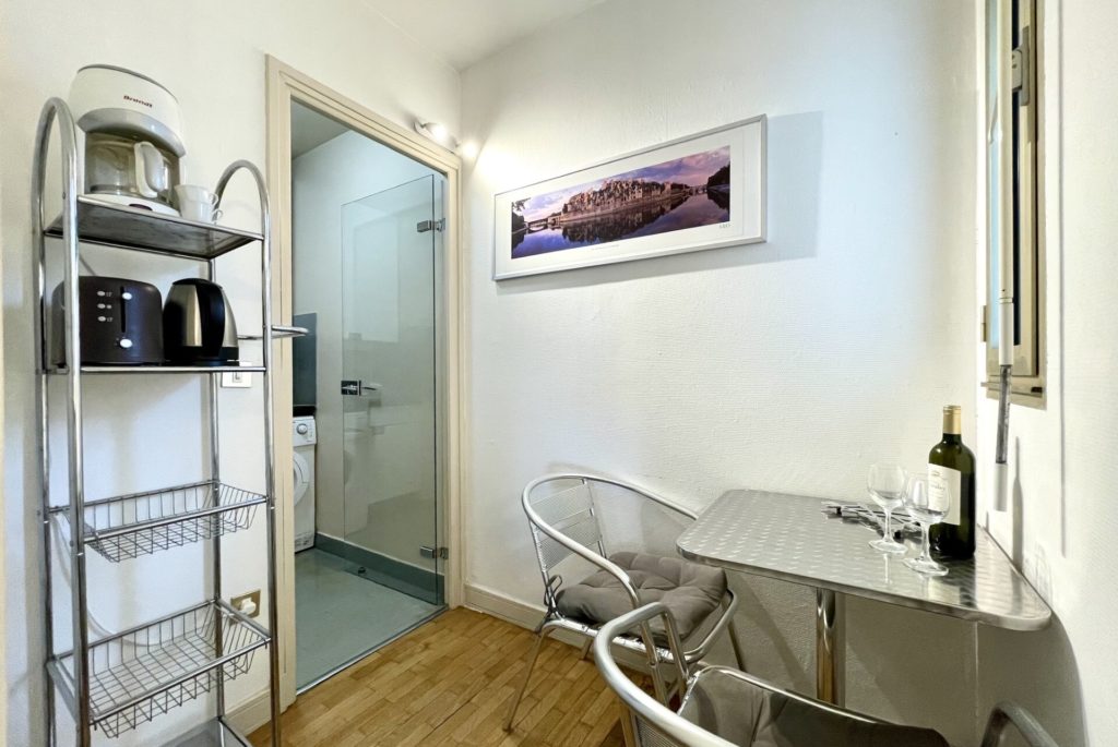 Location Appartement Meublé - 31.72 m² - 1 pièces - 75003 Paris - S03021 - 391476764864