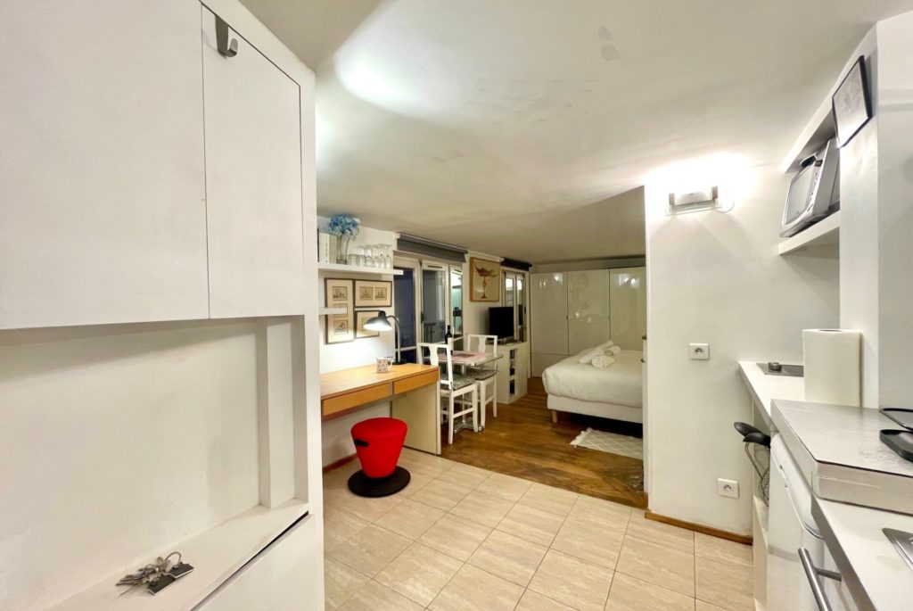 Location Appartement Meublé - 18.9 m² - 1 pièces - 75004 Paris - S04389 - 440313805045