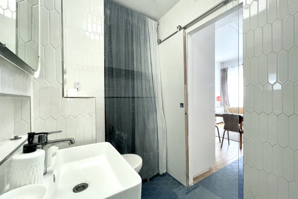 Location Appartement Meublé - 21.00 m² - 1 pièces - 75004 Paris - S04461 - 385666878710