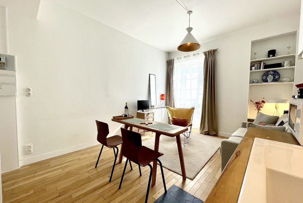 Location Appartement Meublé - 21.00 m² - 1 pièces - 75004 Paris - S04461 - 385666879675
