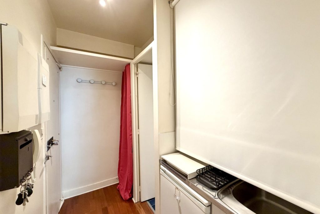 Location Appartement Meublé - 15.76 m² - 1 pièces - 75006 Paris - S06158 - 441374823658