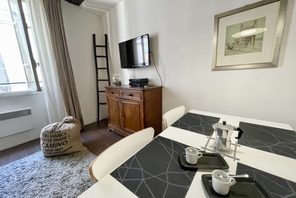 Location Appartement Meublé - 2 pièces - 36 m² - Louvre - Palais Royal - 75001 Paris - 101184-7
