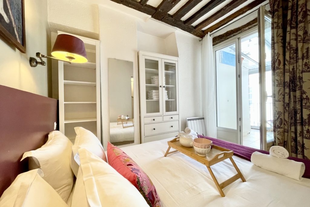 Location Appartement Meublé - 2 pièces - 50 m² - Châtelet - Les Halles - 75001 Paris - 101424-21