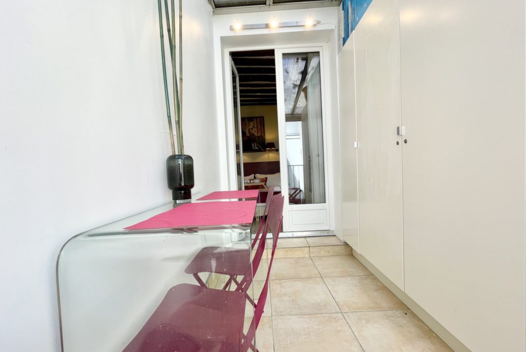 Location Appartement Meublé - 2 pièces - 50 m² - Châtelet - Les Halles - 75001 Paris - 101424-24