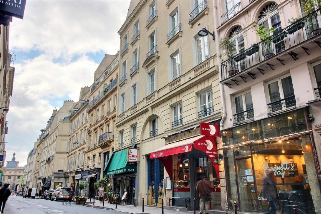 Location Appartement Meublé - 2 pièces - 61m² - Louvre - Palais Royal- 75001 Paris -101022-22
