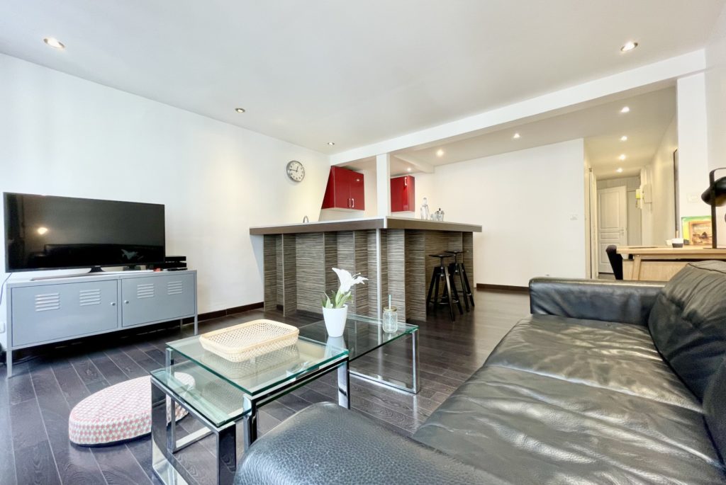 Location Appartement Meublé - 2 pièces - 35 m² - Montorgueil - 75002 Paris - 102002-6