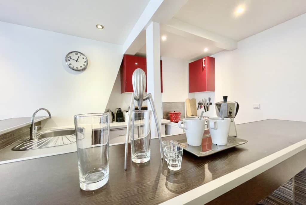 Location Appartement Meublé - 2 pièces - 35 m² - Montorgueil - 75002 Paris - 102002-11