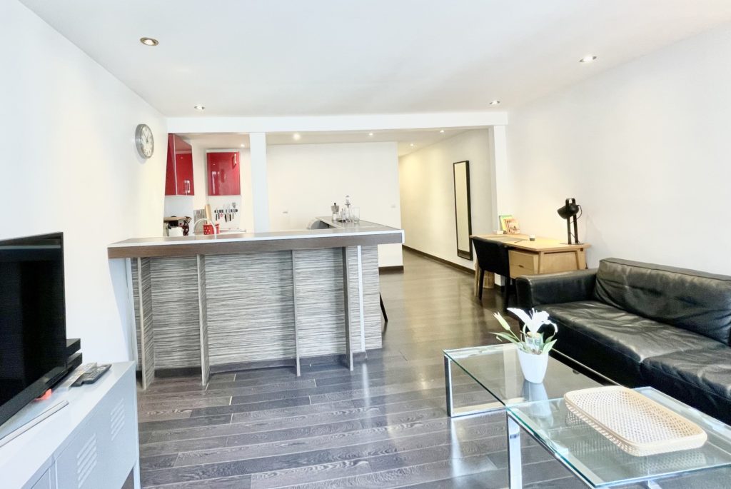 Location Appartement Meublé - 2 pièces - 35 m² - Montorgueil - 75002 Paris - 102002-7