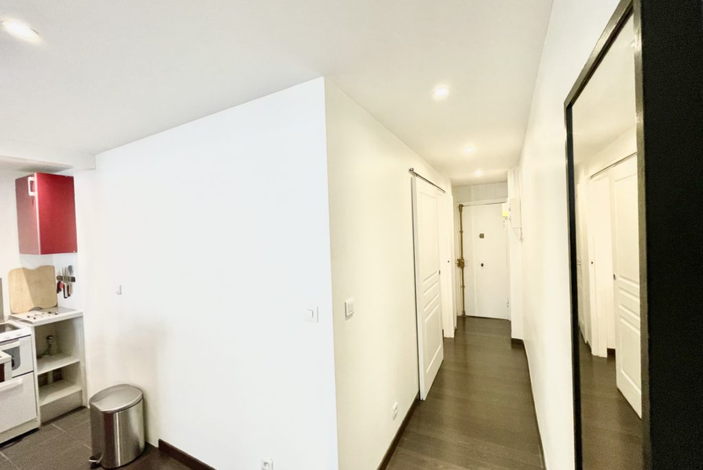 Location Appartement Meublé - 2 pièces - 35 m² - Montorgueil - 75002 Paris - 102002-16