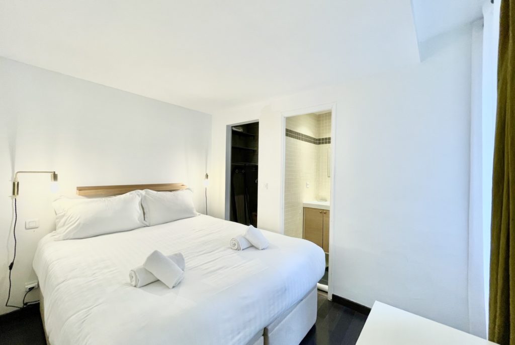 Location Appartement Meublé - 2 pièces - 35 m² - Montorgueil - 75002 Paris - 102002-17