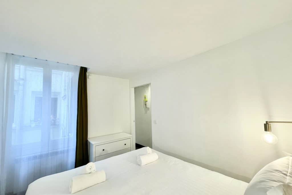 Location Appartement Meublé - 2 pièces - 35 m² - Montorgueil - 75002 Paris - 102002-19