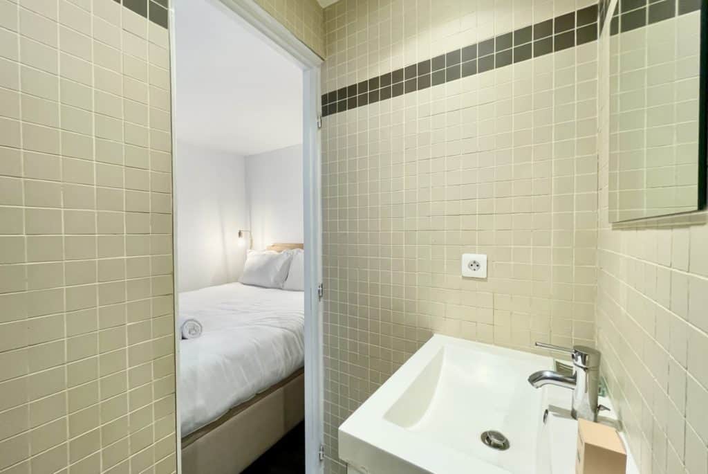 Location Appartement Meublé - 2 pièces - 35 m² - Montorgueil - 75002 Paris - 102002-25