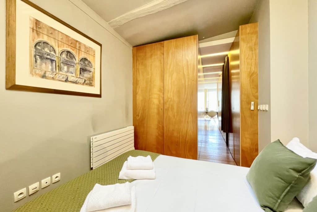 Location Appartement Meublé - 2 pièces - 46 m² - Montorgueil - 75002 Paris - 102067-24