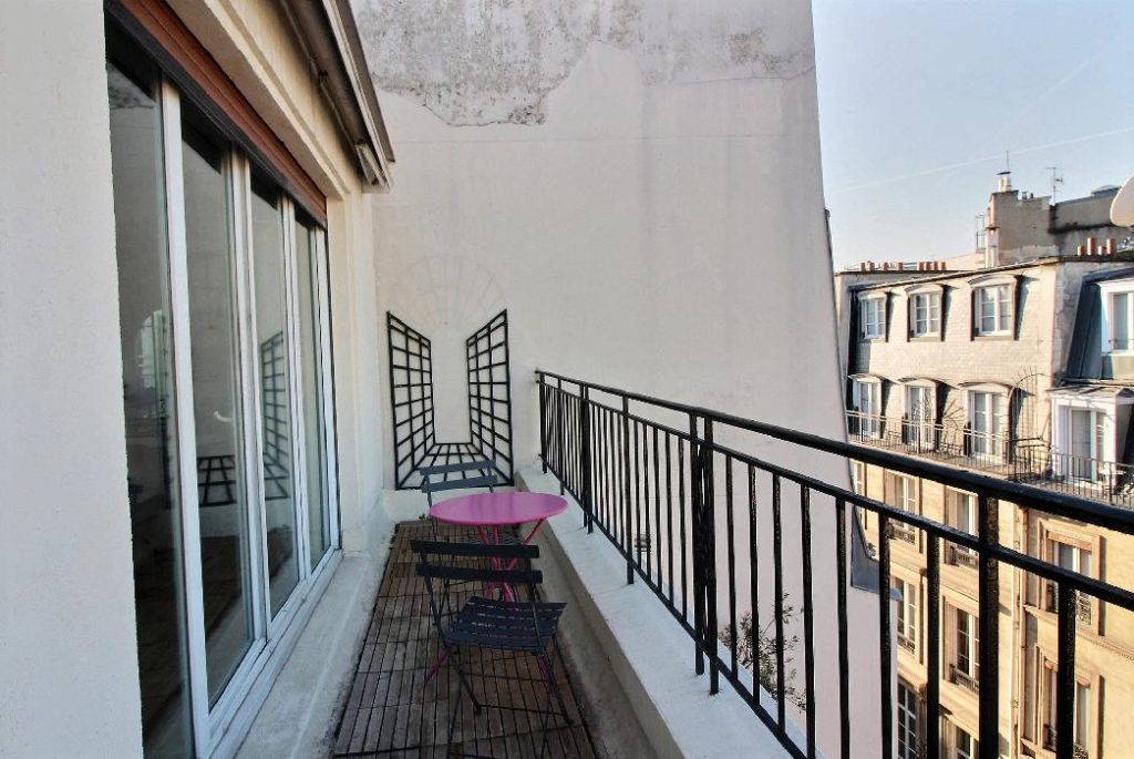 Furnished apartment - 2 rooms- 55 sqm- Opéra- 75002 Paris -102111-11