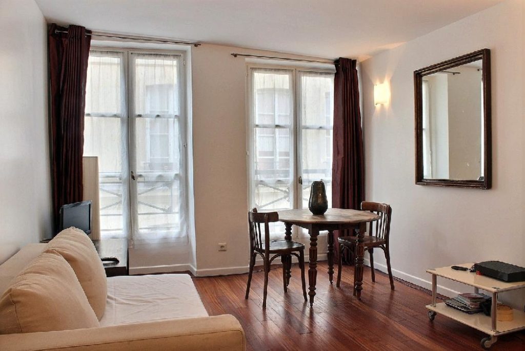 Location Appartement Meublé - 2 pièces - 40 m² - Arts et Metiers - Beaubourg - 75003 Paris - 103259