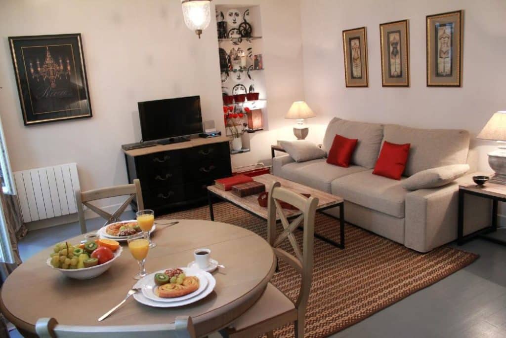 Location Appartement Meublé - 2 pièces - 50m² - Arts et Metiers - Beaubourg- 75003 Paris -103487-5