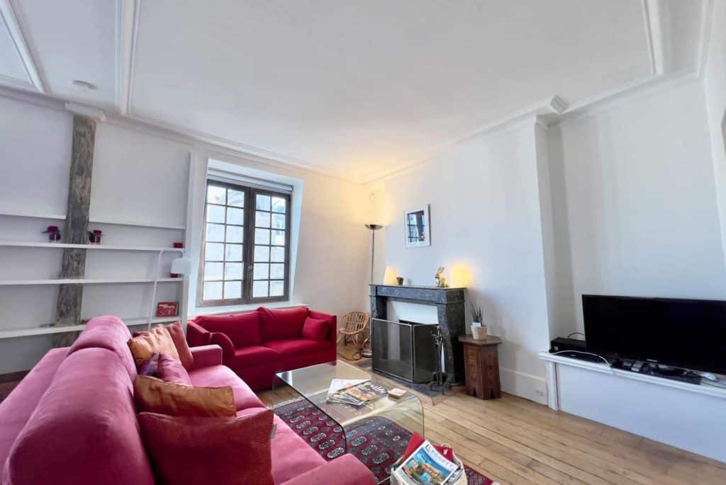 Location Appartement Meublé - 2 pièces - 45 m² - St Paul - 75004 Paris - 104318-13