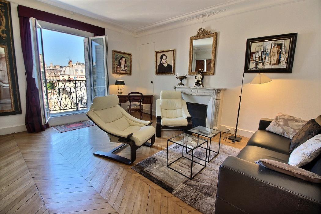 Location Appartement Meublé 2 Rooms ​60m2 ​​Île De La Cité​ Paris