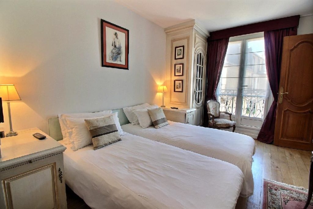 Location Appartement Meublé - 2 pièces - 60 m² - Île de la Cité - Île Saint Louis - 75004 Paris - 104247-19