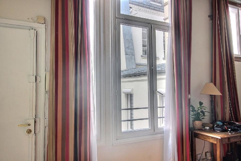 Location Appartement Meublé - 2 pièces - 40m² - Île de la Cité - Île Saint Louis - 75004 Paris -104395-5
