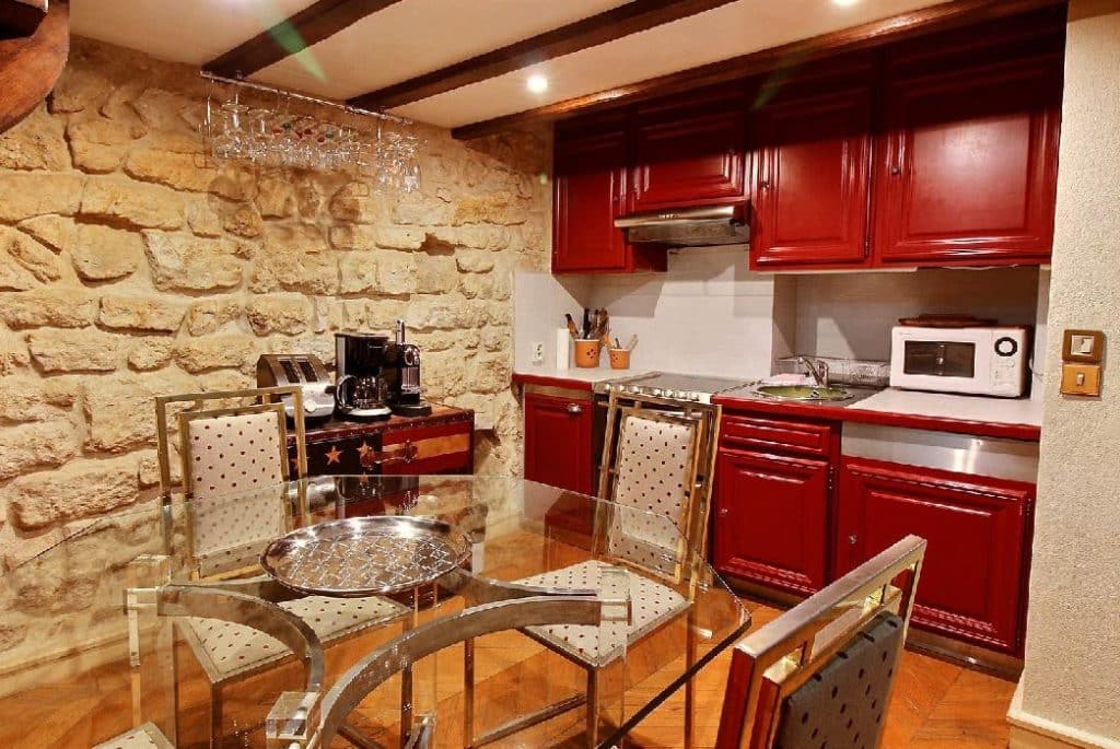 Location Appartement Meublé - 2 pièces - 40m² - Île de la Cité - Île Saint Louis - 75004 Paris -104395-7