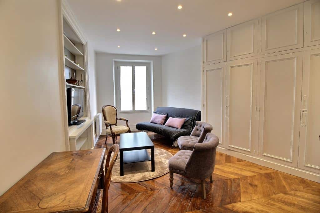Location Appartement Meublé - 2 pièces - 40m² - Île de la Cité - Île Saint Louis - 75004 Paris -104525