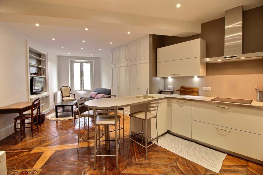 Furnished apartment - 2 rooms- 40 sqm- Île de la Cité - Île Saint Louis - 75004 Paris -104525-6