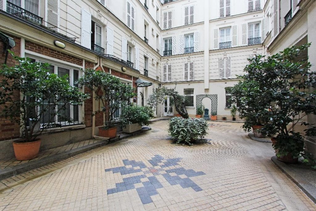 Location Appartement Meublé - 2 pièces - 32 m² - Champ de Mars - 75007 Paris - 107449-11
