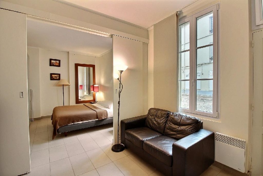 Location Appartement Meublé - 2 pièces - 35 m2 - Invalides- 75007 Paris -107507
