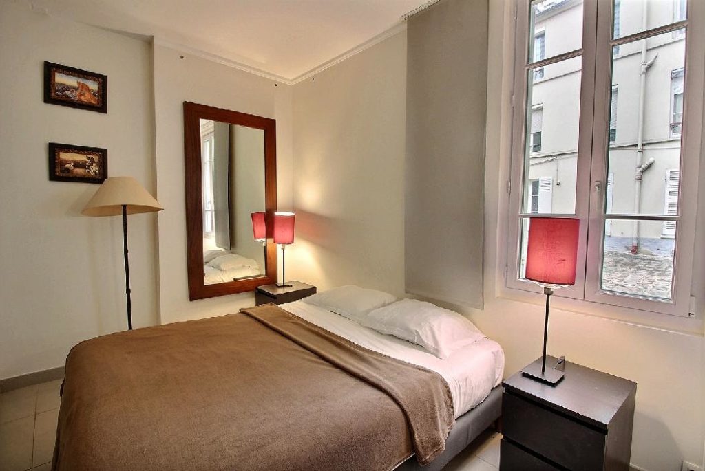 Location Appartement Meublé - 2 pièces - 35 m2 - Invalides- 75007 Paris -107507-8