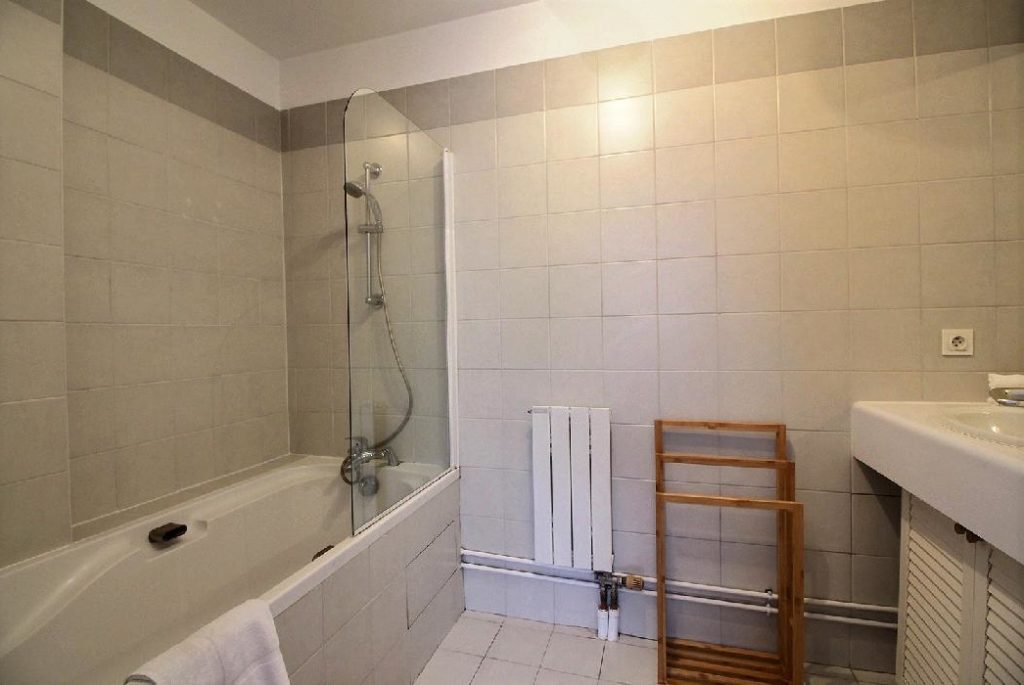 Location Appartement Meublé - 2 pièces - 55 m² - Champs Elysées - Etoile - 75008 Paris - 108283-14