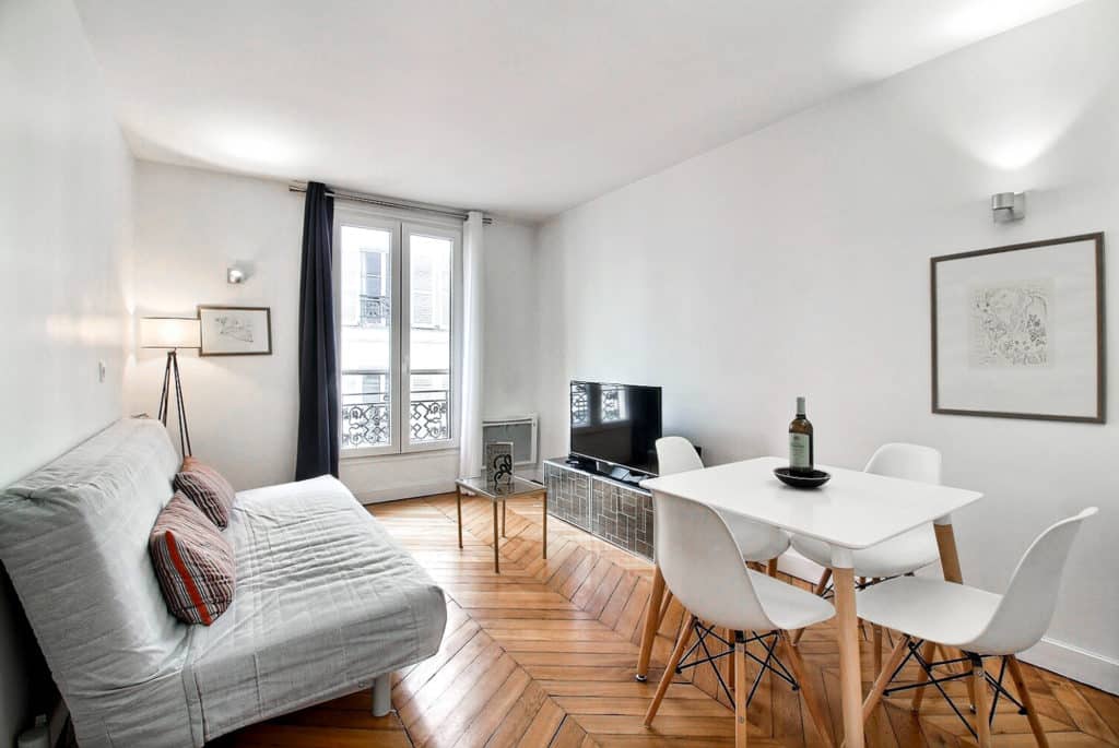 Furnished apartment - 2 rooms - 33 sqm - Grands Boulevards - Lafayette - 75009 Paris - 109052
