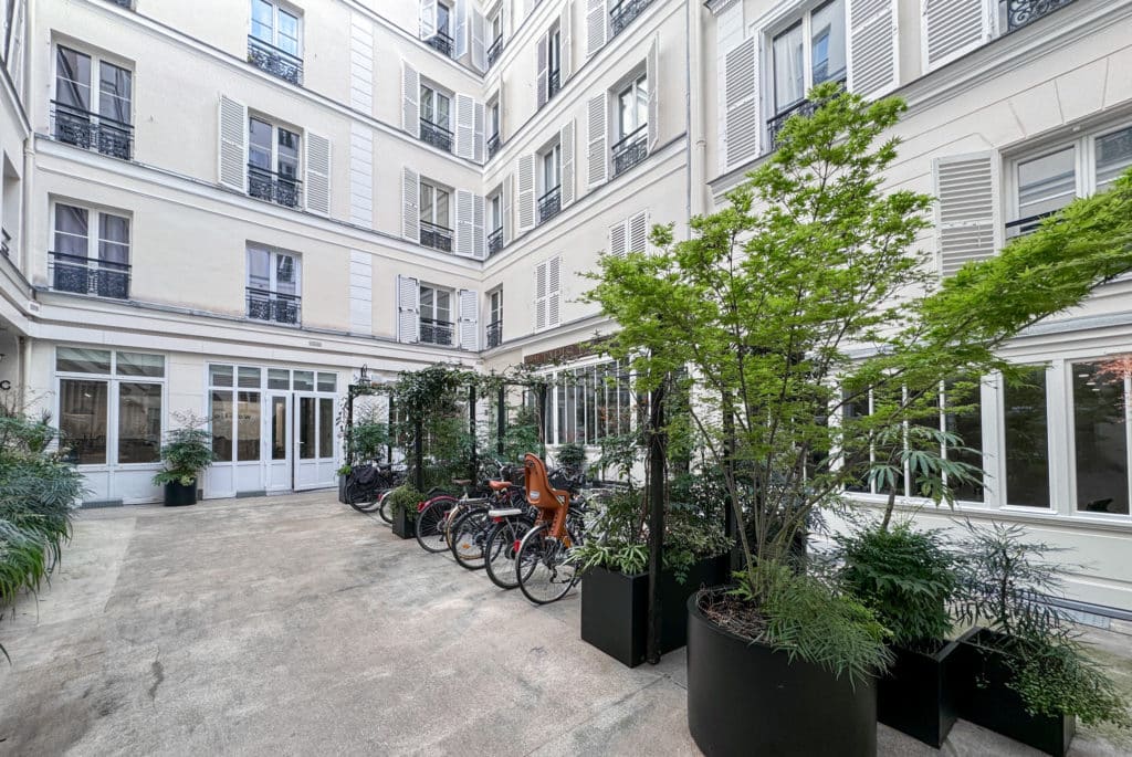 Furnished apartment - 2 rooms - 33 sqm - Grands Boulevards - Lafayette - 75009 Paris - 109052-8