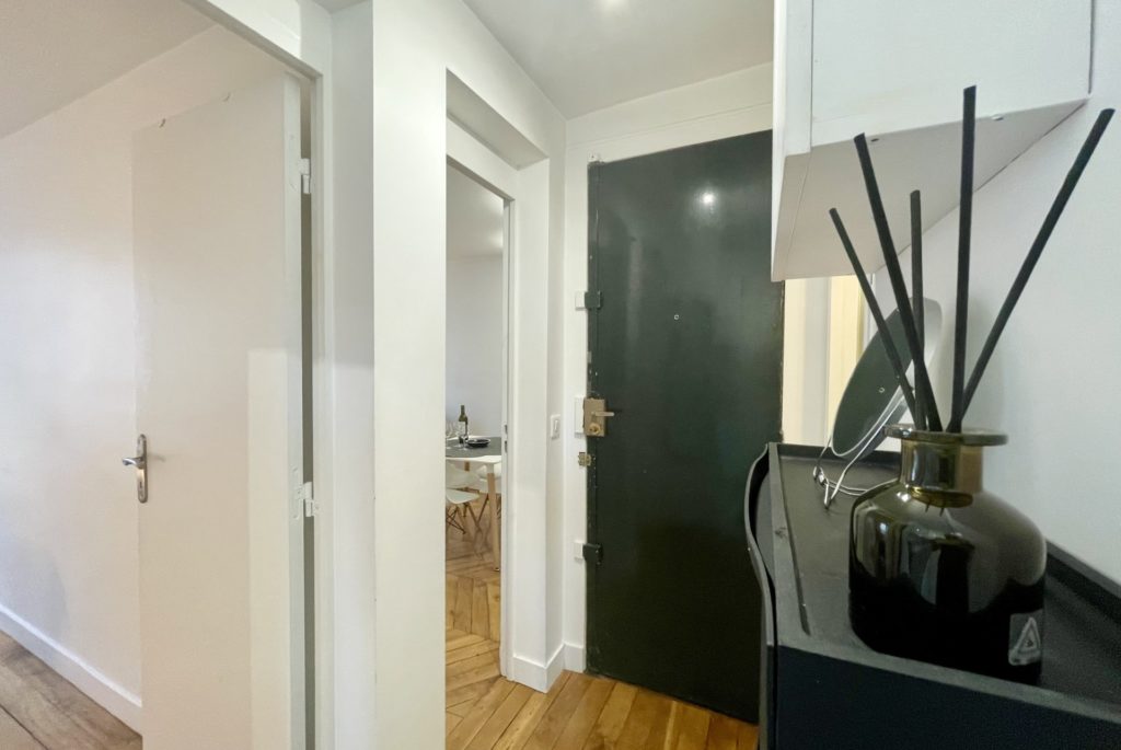 Location Appartement Meublé - 2 pièces - 32 m² - Grands Boulevards - Lafayette - 75009 Paris - 109052-21
