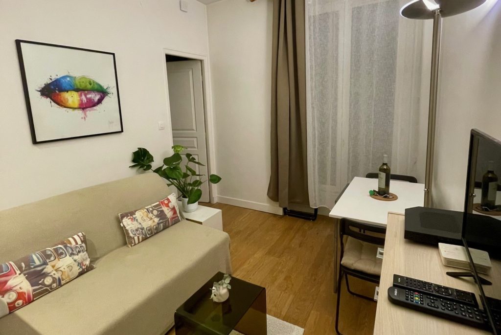 Location Appartement Meublé - 2 pièces - 25 m² - Grands Boulevards - Lafayette - 75009 Paris - 109116