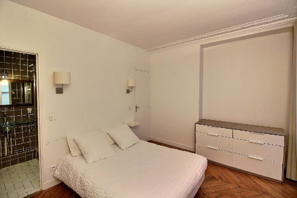 Location Appartement Meublé - 2 pièces - 55m² - Martyrs - Saint Georges - Trinité- 75009 Paris -109466-8