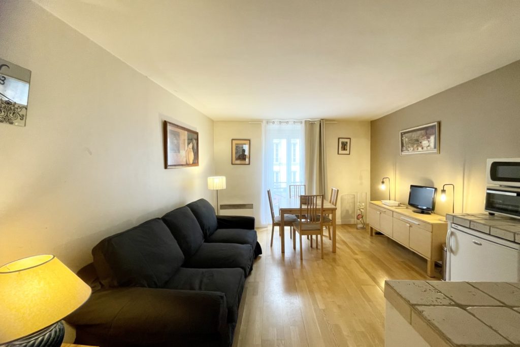 Furnished apartment - 2 rooms - 31 sqm - Gare de Lyon - 75012 Paris - 112350