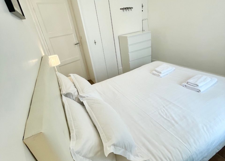Location Appartement Meublé - 2 pièces - 35 m2 - Champ de Mars- 75015 Paris -115346-9