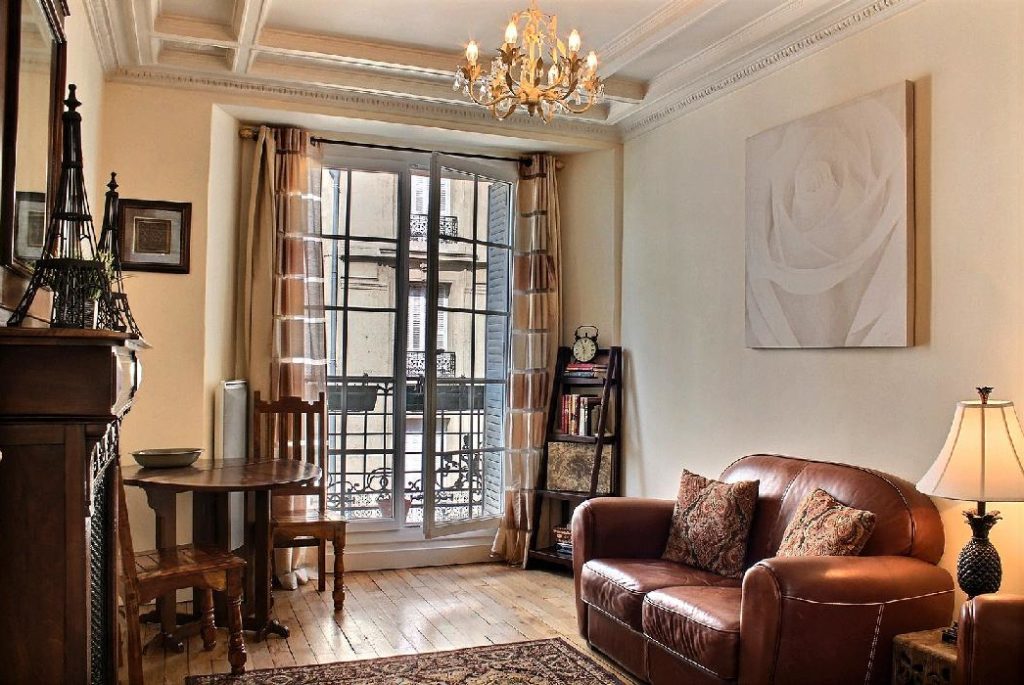 Location Appartement Meublé - 2 pièces - 50 m² - Champ de Mars - 75015 Paris - 115287