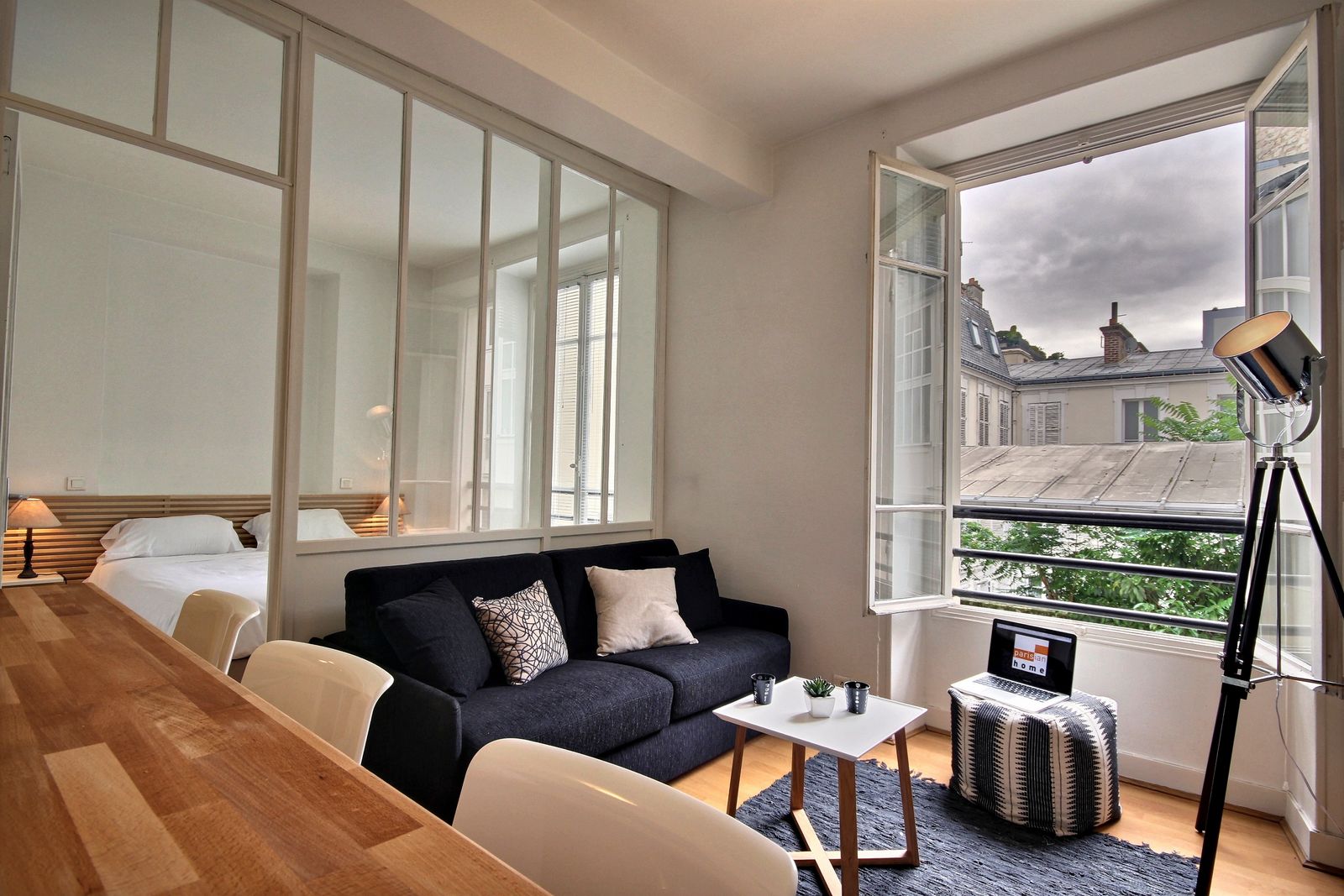 Location Appartement Meublé 2 Rooms ​26m2 ​​Champs Elysées​ Paris