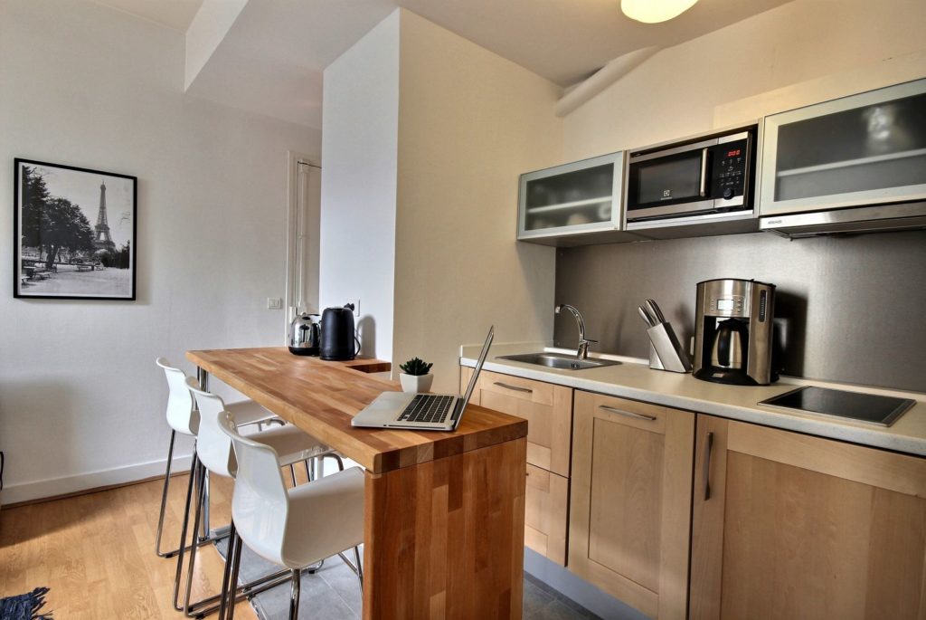 Location Appartement Meublé - 2 pièces - 26 m² - Champs Elysées - Etoile - 75116 Paris - 116025-5